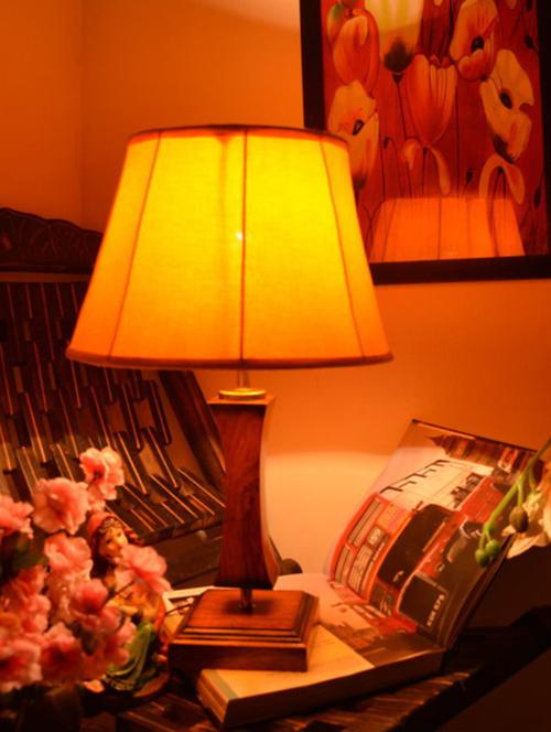 brown and mustard wooden table lamp - 9618597 - Very Small Image - 1