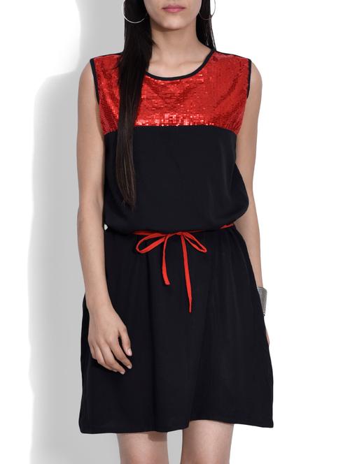 black and red poly crepe blouson dress - 9635161 - Very Small Image - 1