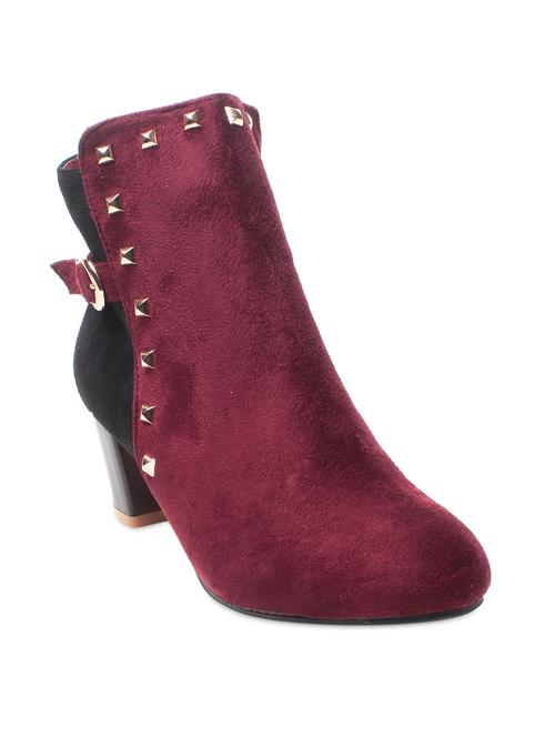 Red Plain Round Toed Boots - 9656391 - Very Small Image - 1