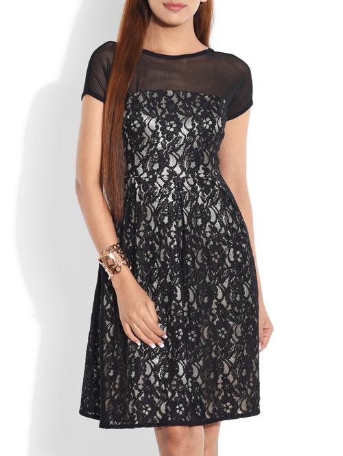 black laced dress - 9656838 - Very Small Image - 1