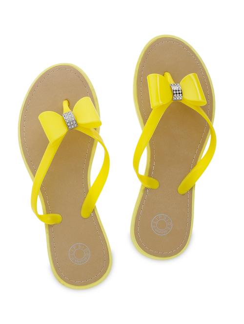 yellow leatherette flip flops - 9656848 - Very Small Image - 1
