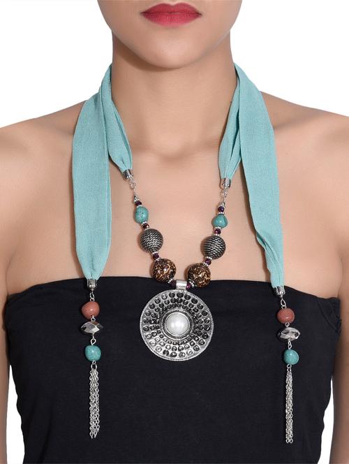 Light blue beaded necklace - 9675317 - Very Small Image - 1
