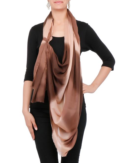 brown and beige dual tone scarf - 9683259 - Very Small Image - 1