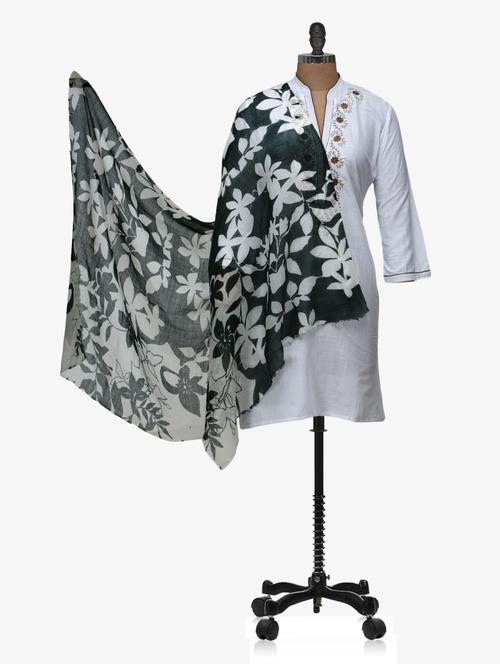 floral printed woolen scarf - 970165 - Very Small Image - 1