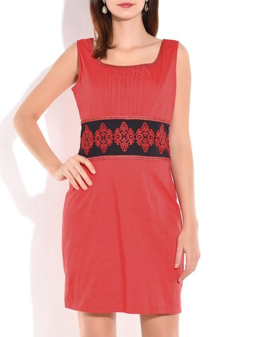 red sleeveless with zippered back dress - 9701986 - Very Small Image - 1