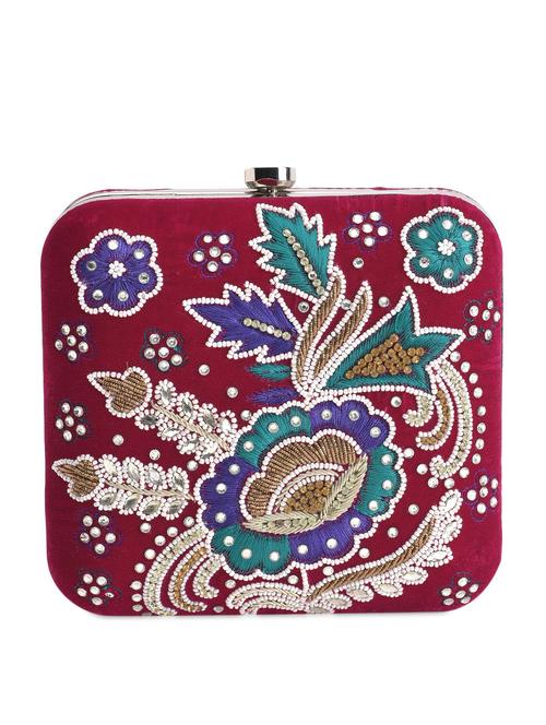 maroon beaded embellished velvet clutch - 9703711 - Very Small Image - 1