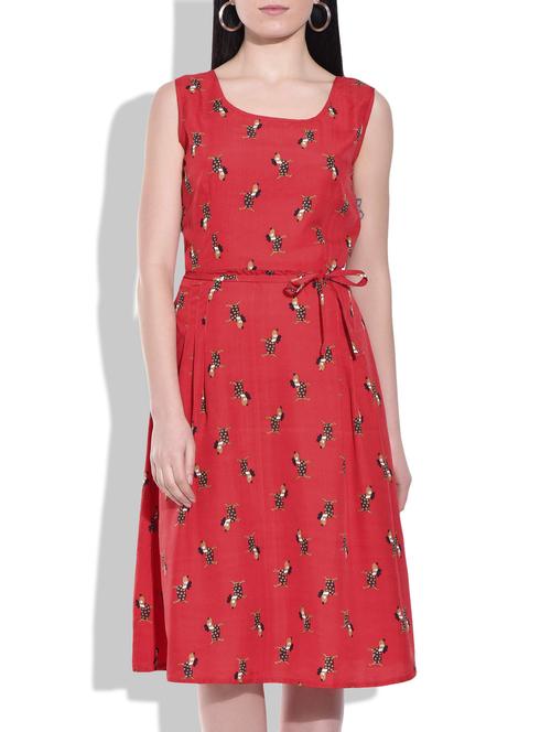 red crepe dress - 9762102 - Very Small Image - 1