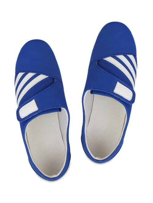 blue leatherette sneakers - 9763208 - Very Small Image - 1
