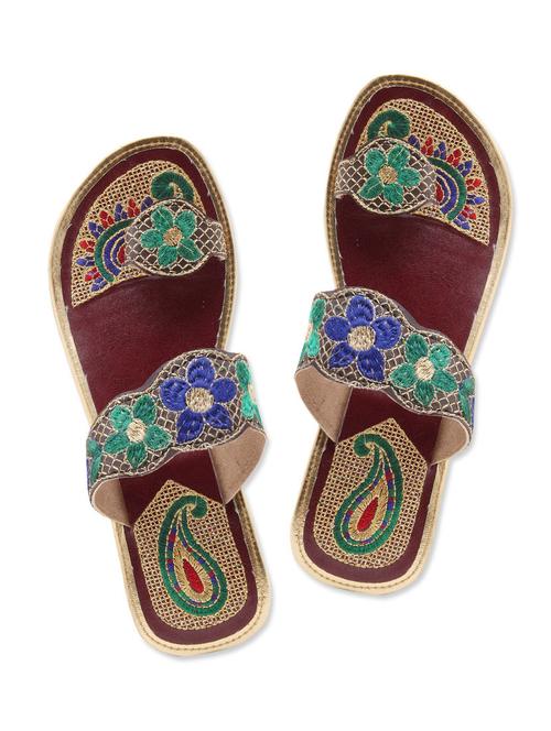 multi colour Leatherette kolhapuris - 9764171 - Very Small Image - 1
