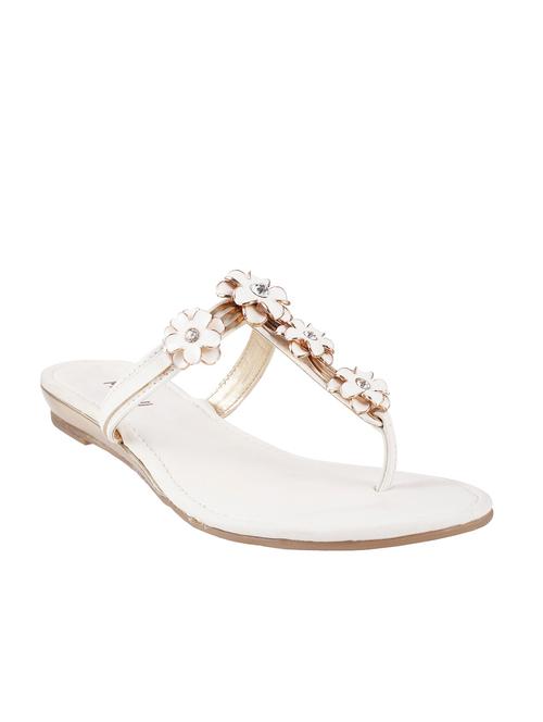 white leatherette sandals - 9902480 - Very Small Image - 1