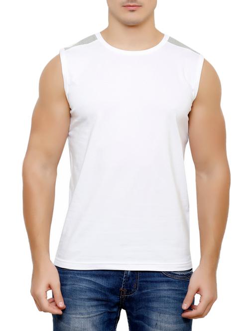 white cotton t-shirt - 10522366 - Very Small Image - 1