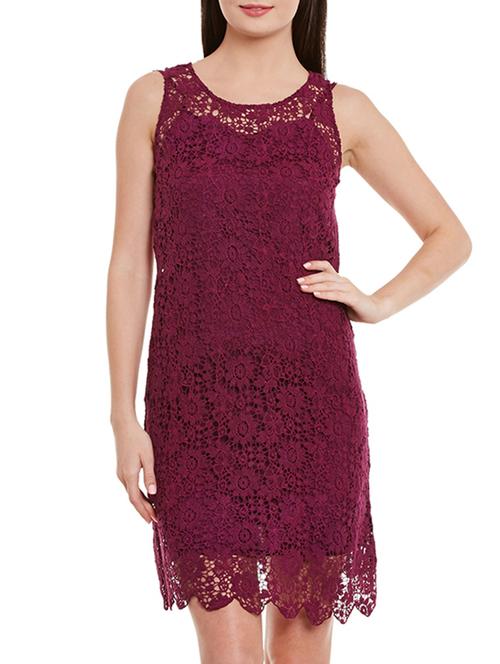 red lace dress - 10874831 - Very Small Image - 1