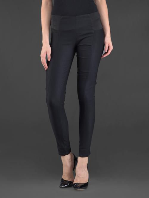 Solid black cotton lycra fitted pants - 1101596 - Very Small Image - 1