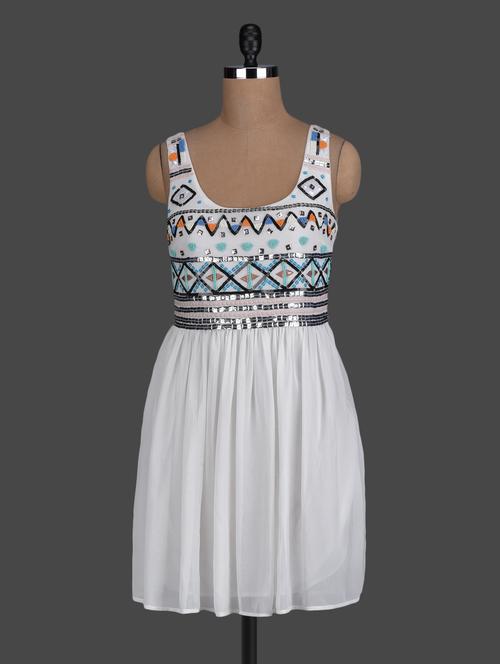 Off White Embellished Dress - 1138994 - Very Small Image - 1
