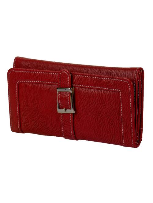 maroon leather textured clutch - 12186146 - Very Small Image - 1