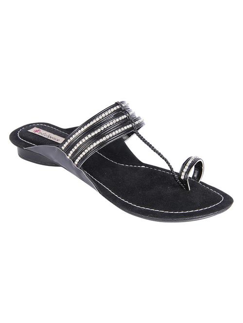 black fabric kolhapuris - 12753860 - Very Small Image - 1