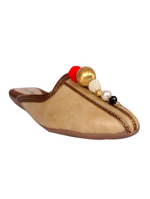 gold slip on jutis - 12841350 - Very Small Image - 1