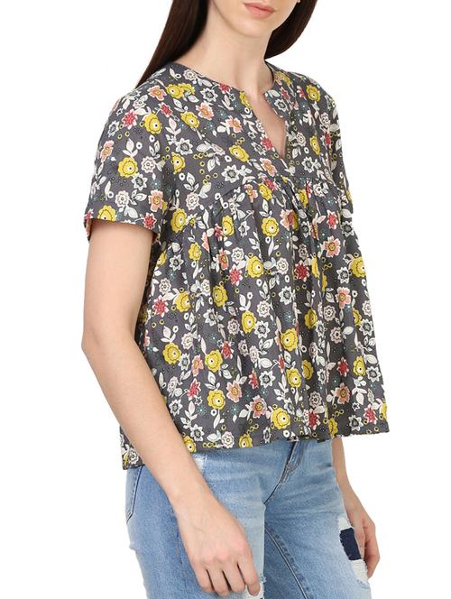 multicoloured short flared printed top - 13672315 - Very Small Image - 1