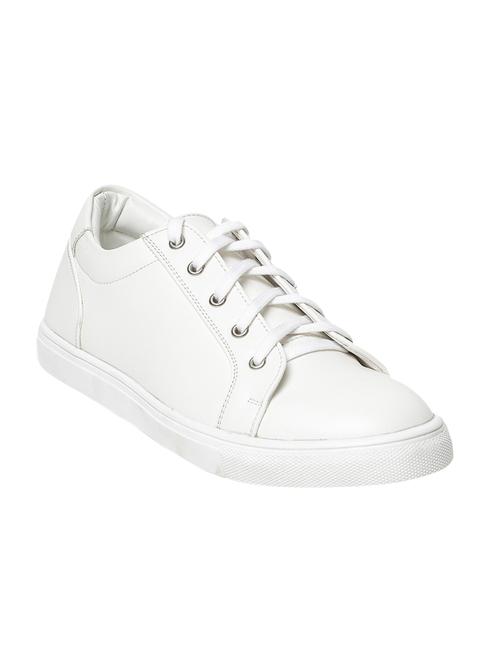 white leatherette lace up sneaker - 13769769 - Very Small Image - 1