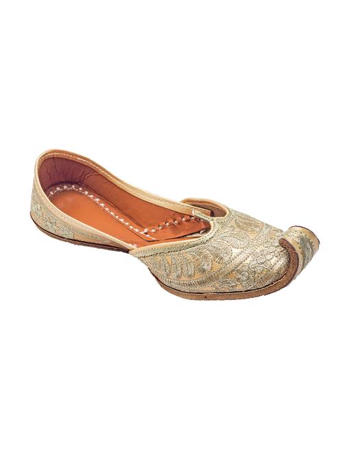 gold slip on jutis - 14478538 - Very Small Image - 1