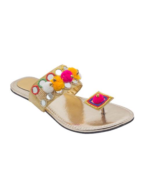 gold tpr ethnic kolhapuris - 14479323 - Very Small Image - 1