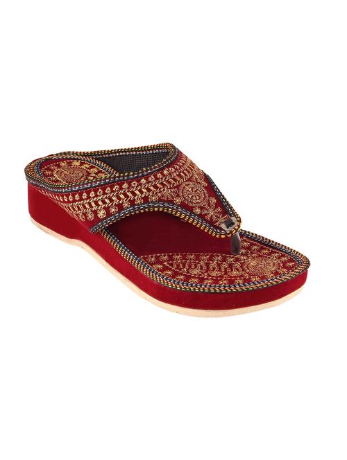 red fabric ethnic kolhapuris - 14619006 - Very Small Image - 1