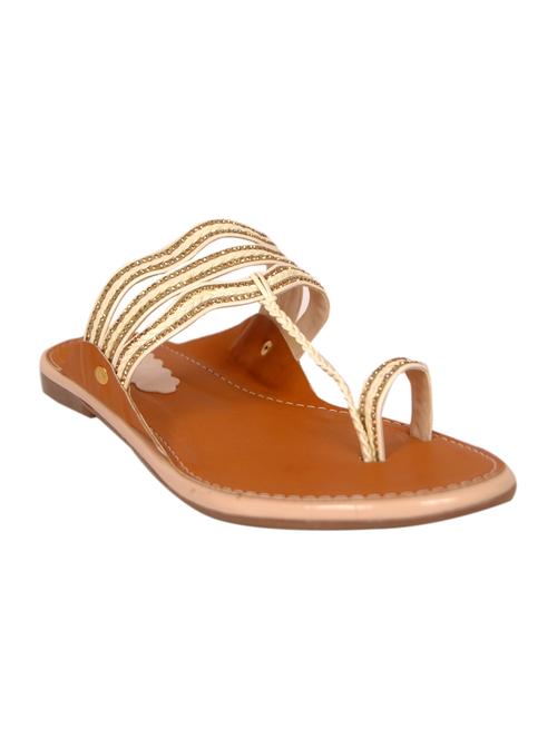 white faux leather one toe kolhapuris - 14902425 - Very Small Image - 1