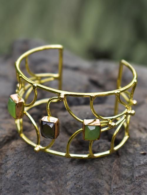 cuff bracelet - 15266743 - Very Small Image - 1