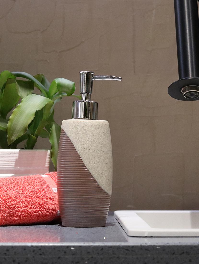 liquid soap dispenser, brown polyresin soap dispenser for kitchen, bathroom or common basin - 15327171 - Zoom Image - 0