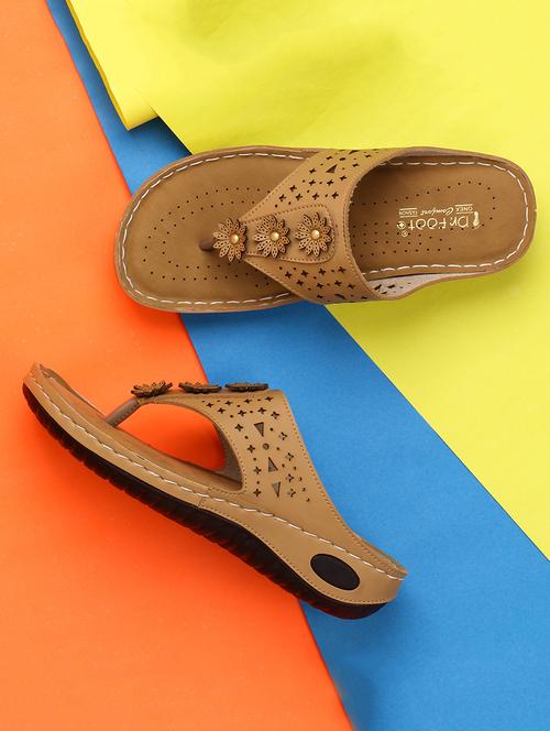brown toe separator sandal - 15501363 - Very Small Image - 1