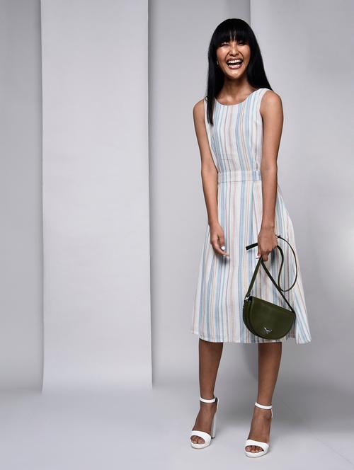 striped peekaboo back dress - 15561859 - Very Small Image - 1