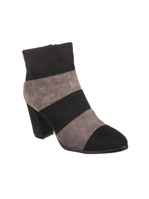 black ankle zipper  boots - 15786651 - Very Small Image - 1