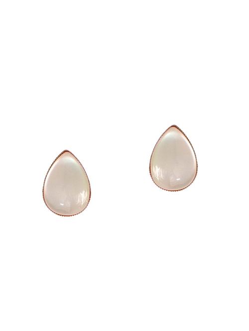 beige metal studs earring - 16062964 - Very Small Image - 1