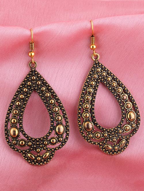 gold metal drop earring - 16774606 - Very Small Image - 1