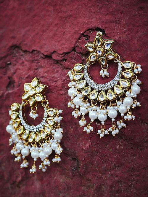 gold metal chandballi earring - 16780257 - Very Small Image - 1