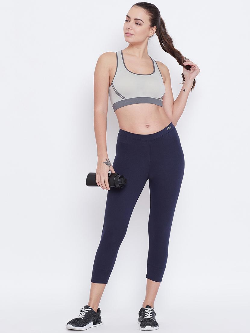 mid rise sports capri - 17136280 - Zoom Image - 3