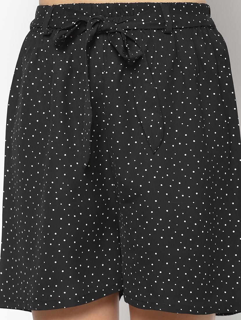 high rise polka dot shorts - 17661259 - Zoom Image - 4