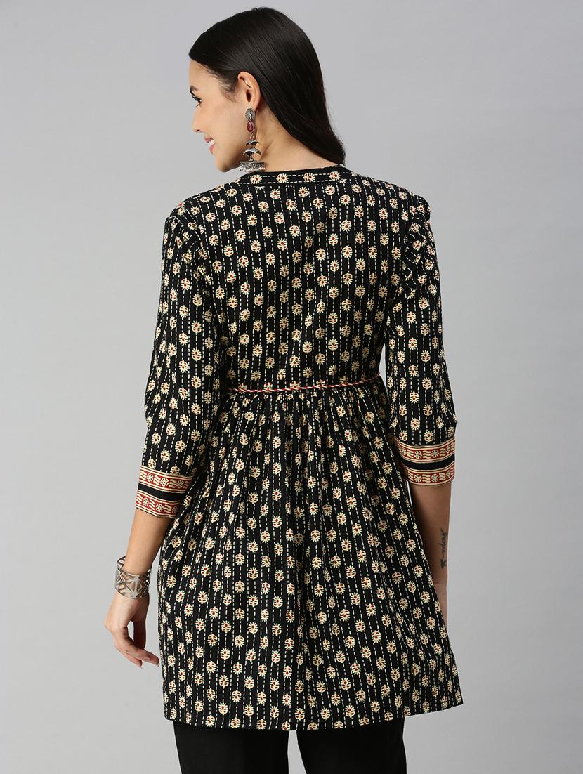 mandarin neck printed flared kurti - 18338320 - Zoom Image - 2