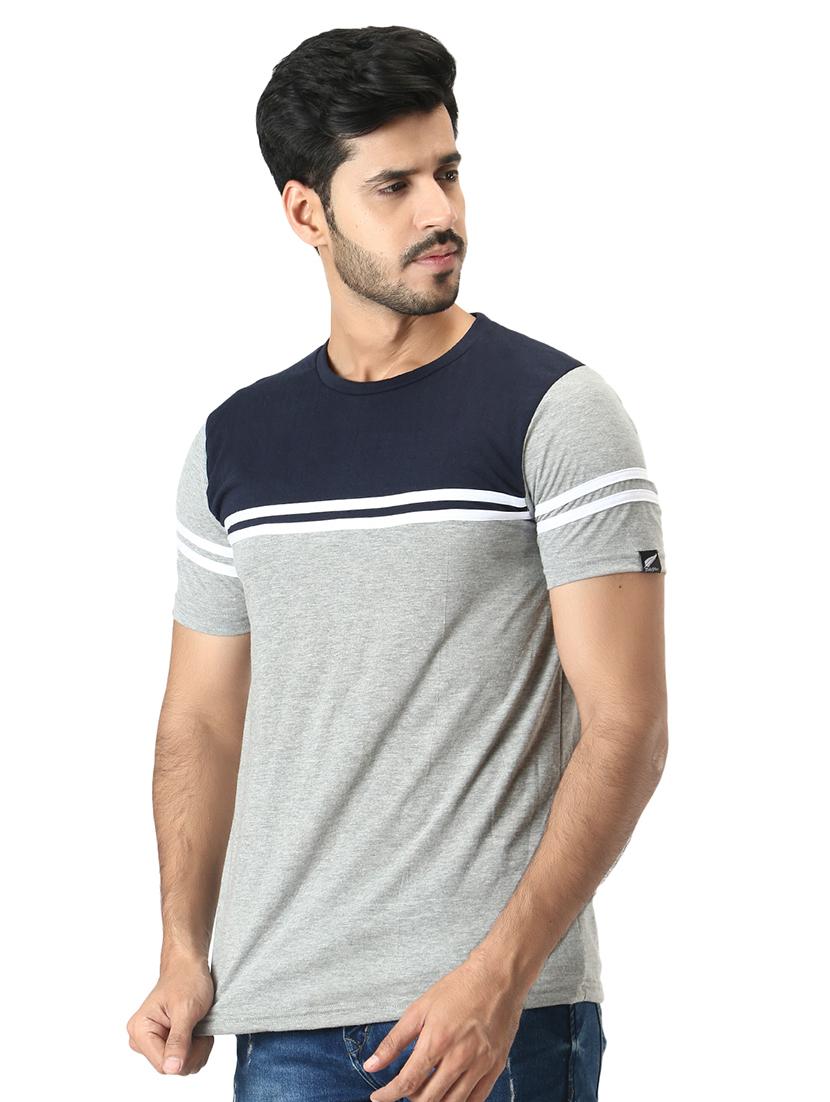 grey color-blocked t-shirt - 18370891 -  Standard Image - 1