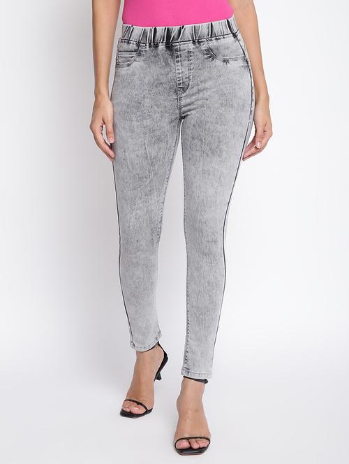 mid rise washed jegging - 18401003 -  Standard Image - 0