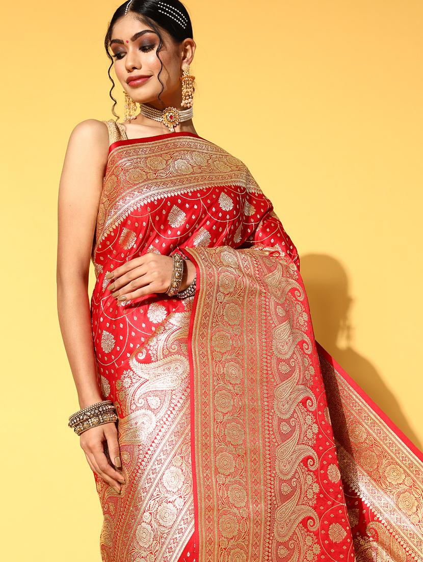 women's paisley red colored saree - 18404134 - Standard Image - 4