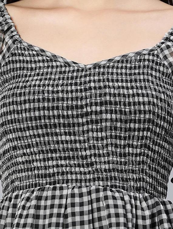 women's tiered sweetheart neck top - 18524591 - Standard Image - 4