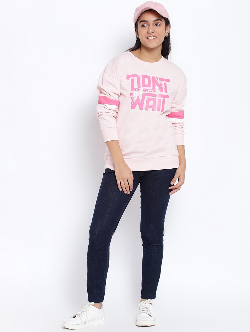 chest print round neck sweatshirt - 18633588 - Standard Image - 3