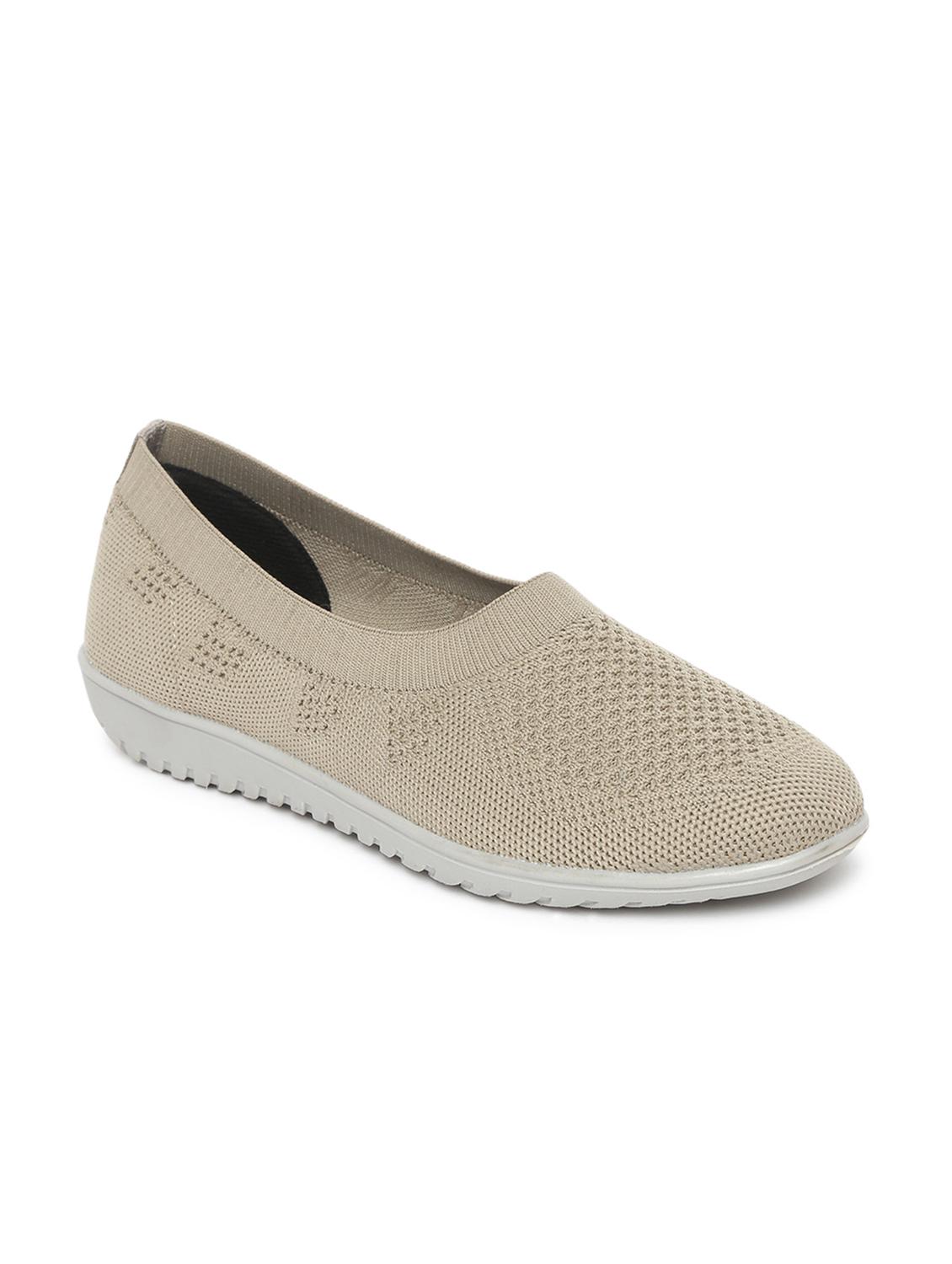 women slip on ballerina