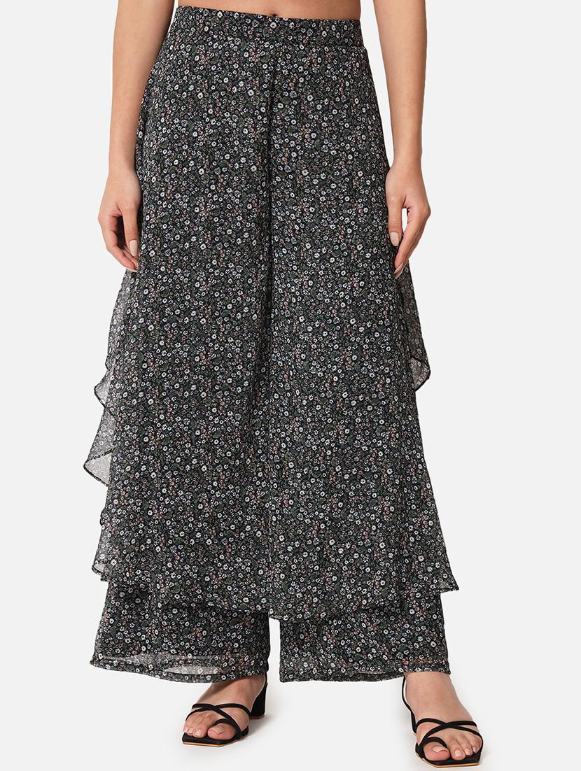 black florals print flared palazzo - 19298123 -  Zoom Image - 0