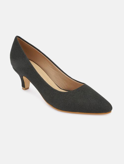 women black solid pumps - 19665989 -  Standard Image - 0