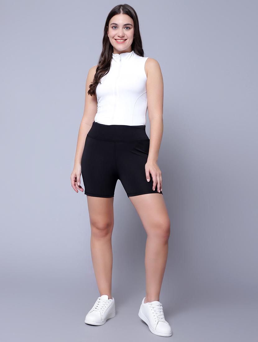 black solid sports shorts - 19865731 - Zoom Image - 3