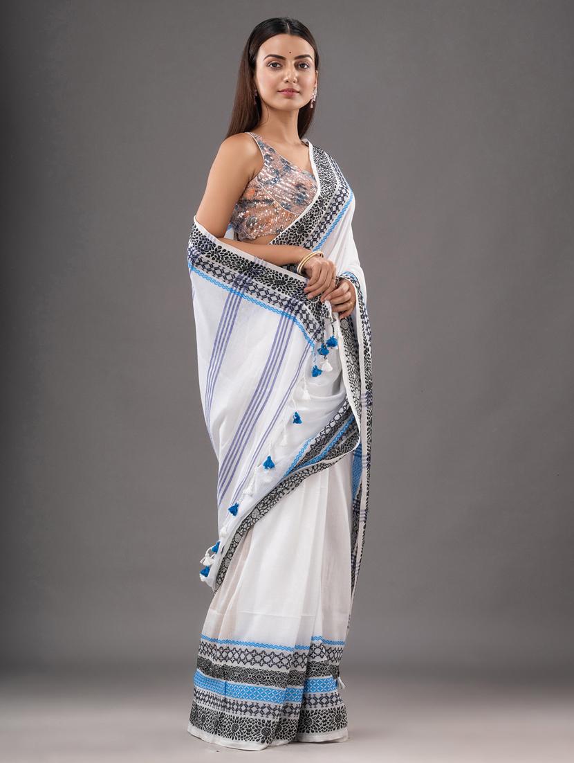 women's self design white colored saree - 20266919 - Zoom Image - 2