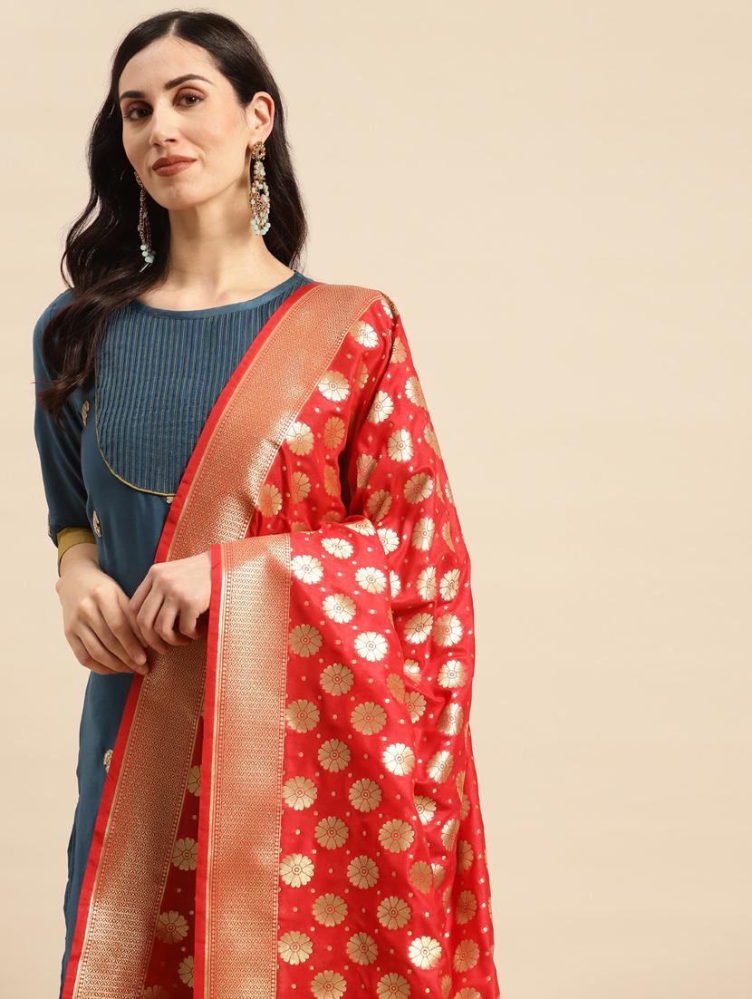 red silk dupatta - 20315822 - Zoom Image - 2