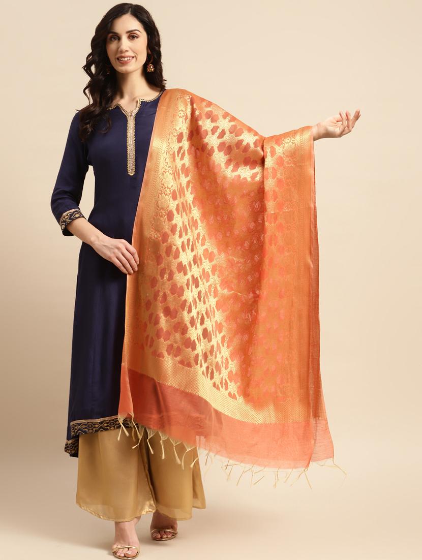 peach banarasi dupatta - 20315826 - Zoom Image - 0